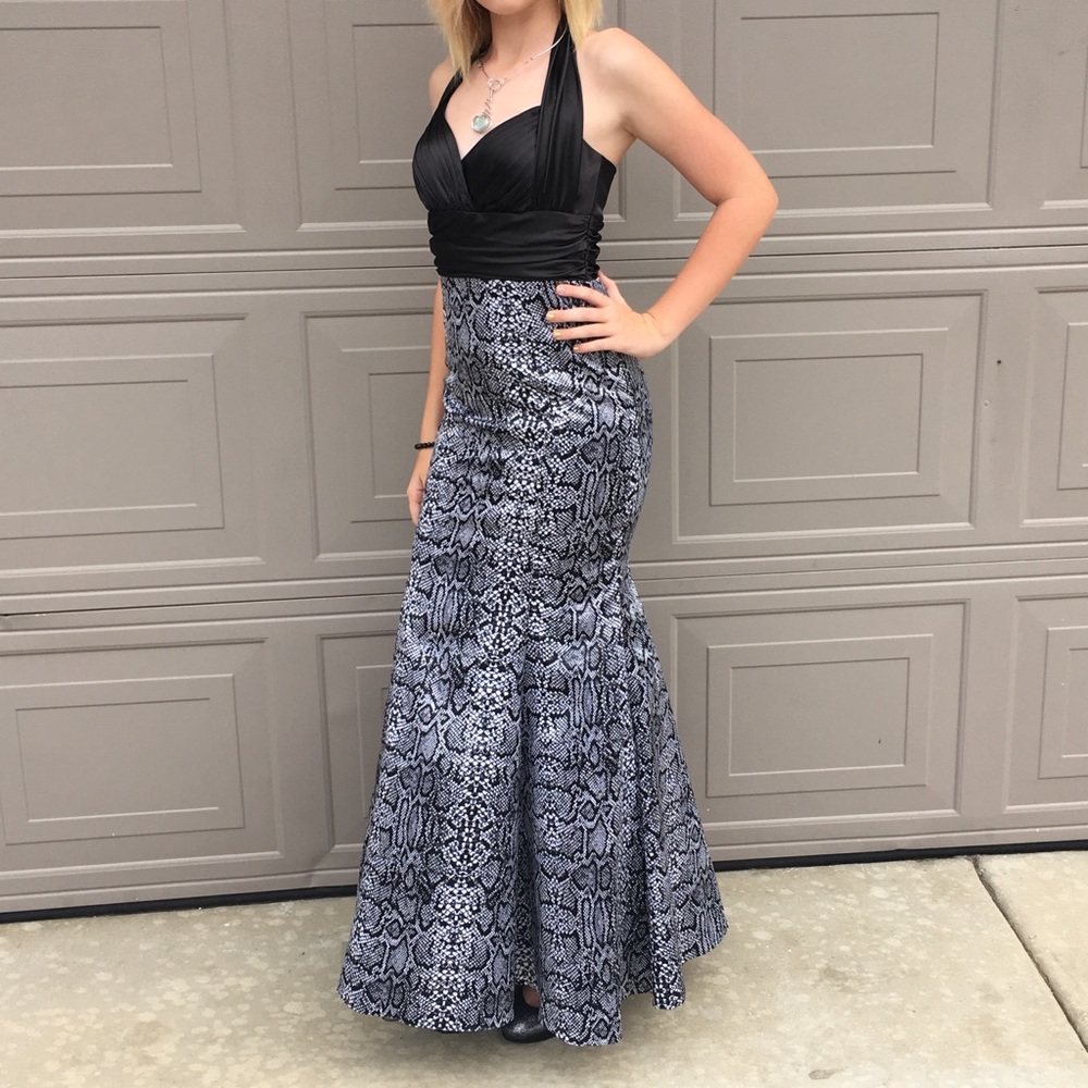 Betsy & Adam Gown prom dress size 2